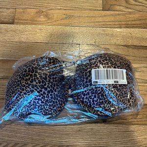 Victoria’s Secret “Sexy Tee Push-Up” Bra 🖤🖤